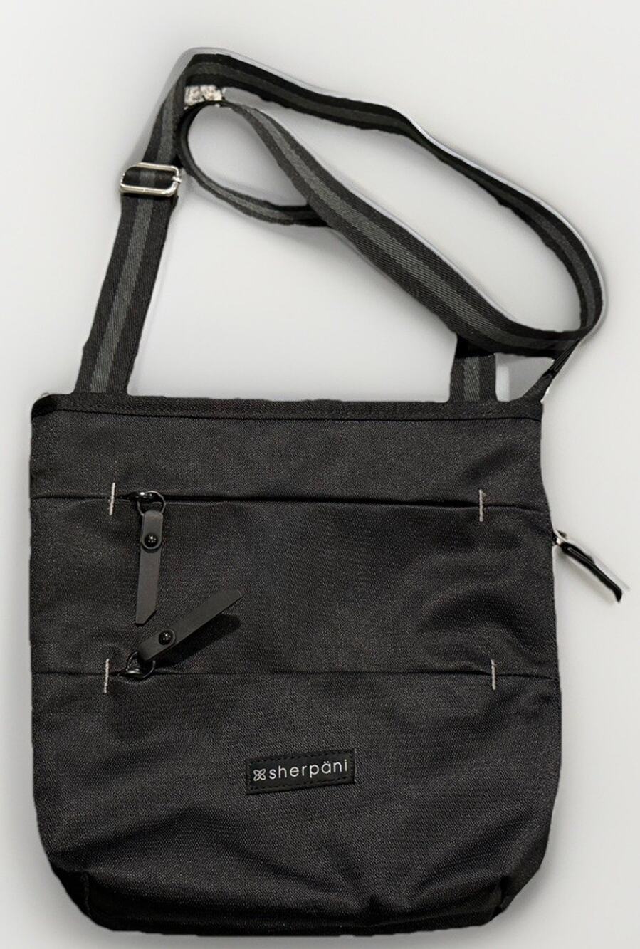 Sherpani Sadie Crossbody Bag Purse Adjustable Multi Zipper Pockets Black Gray